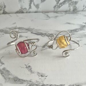 Bracelet Bundle Silver tone Pink Yellow Ombré Stones Bendable Stretchy Artsy